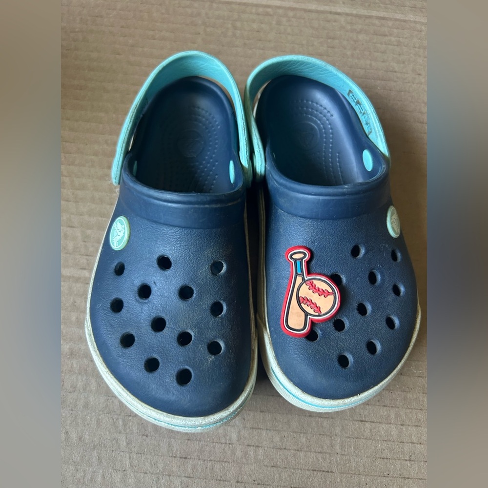 Kids Navy Blue Crocs size 10/11